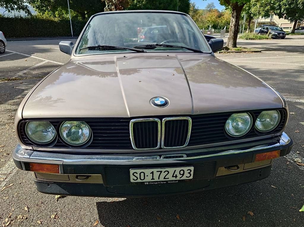 Automobili: BMW E30 in 1A Zustand – Usato da Bern venduto da Lui88