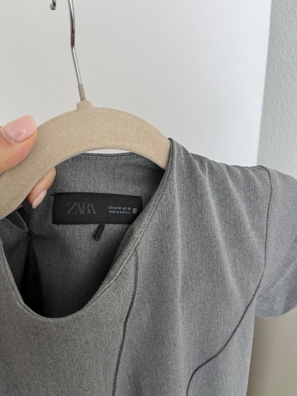 Zara Robes: Kleid Zara – Neuf (Voir description) à Galgenen par eka_v87z 3