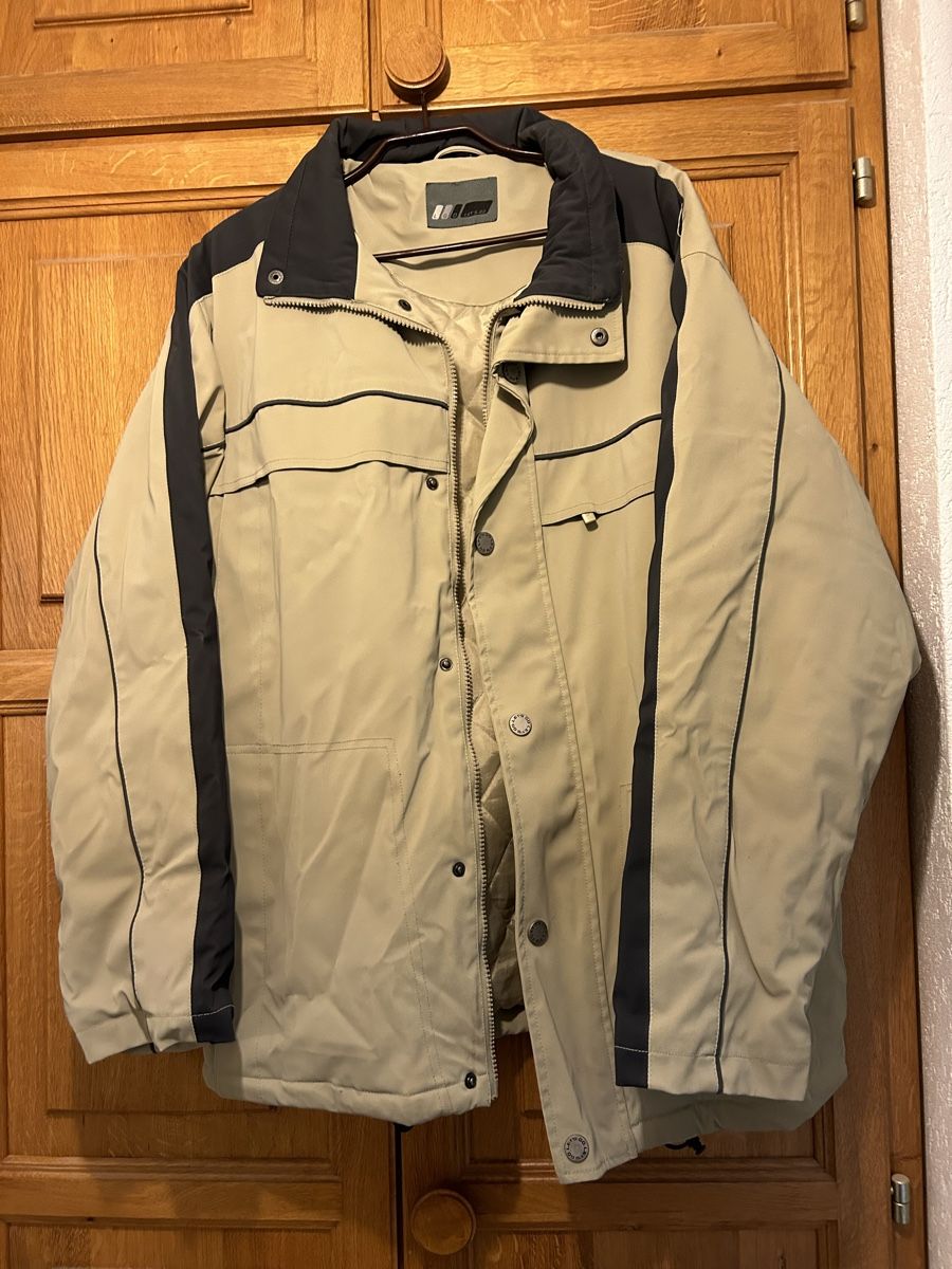 Jacken: Veste Monsieur – Gebraucht aus Montsevelier von Batson 1