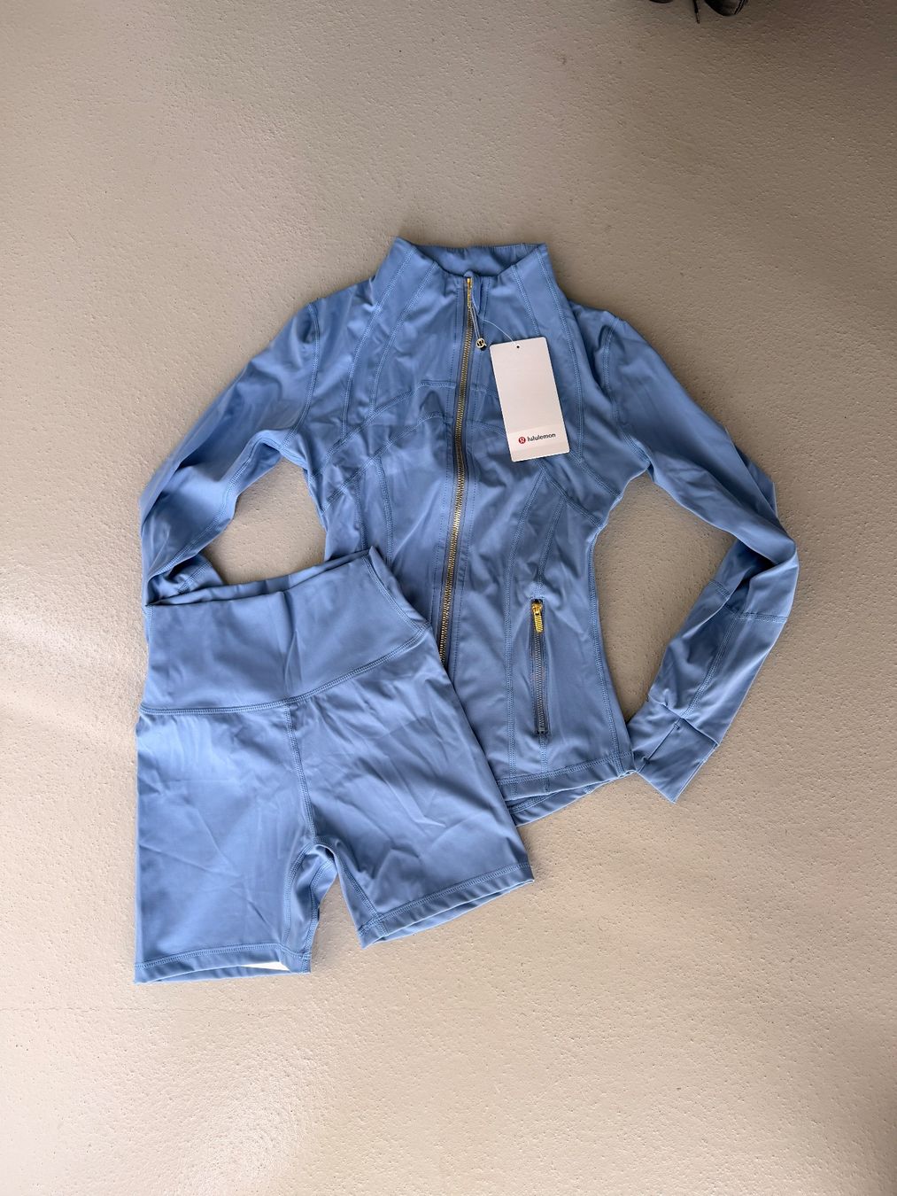 Lululemon Lots de vêtements: Lululemon Define – Neuf (Voir description) à Embrach par judee_zh