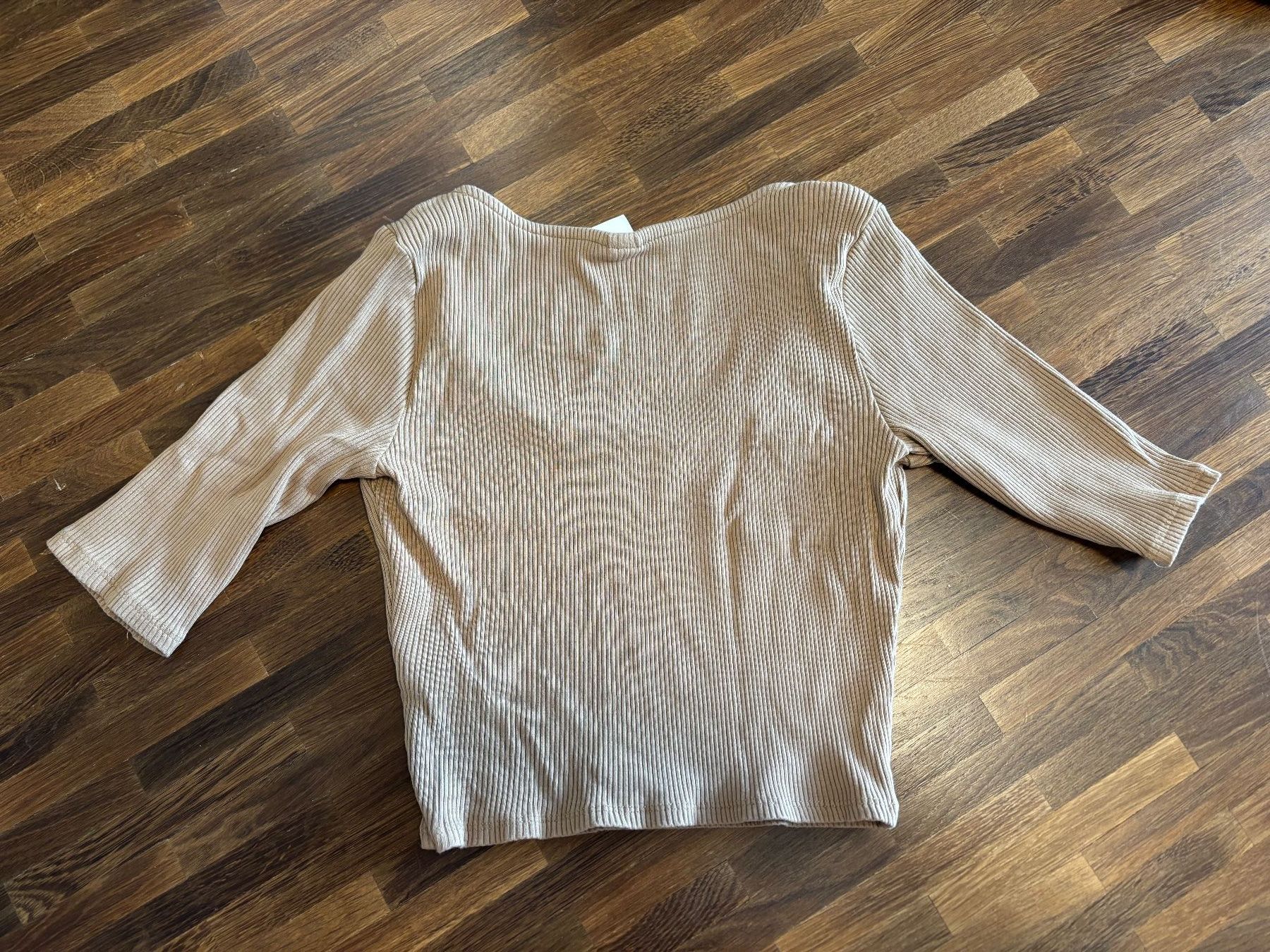 T-Shirts: Ripp-Shirt in Beige, Grösse S – Gebraucht aus Hinwil von liviipivii 1