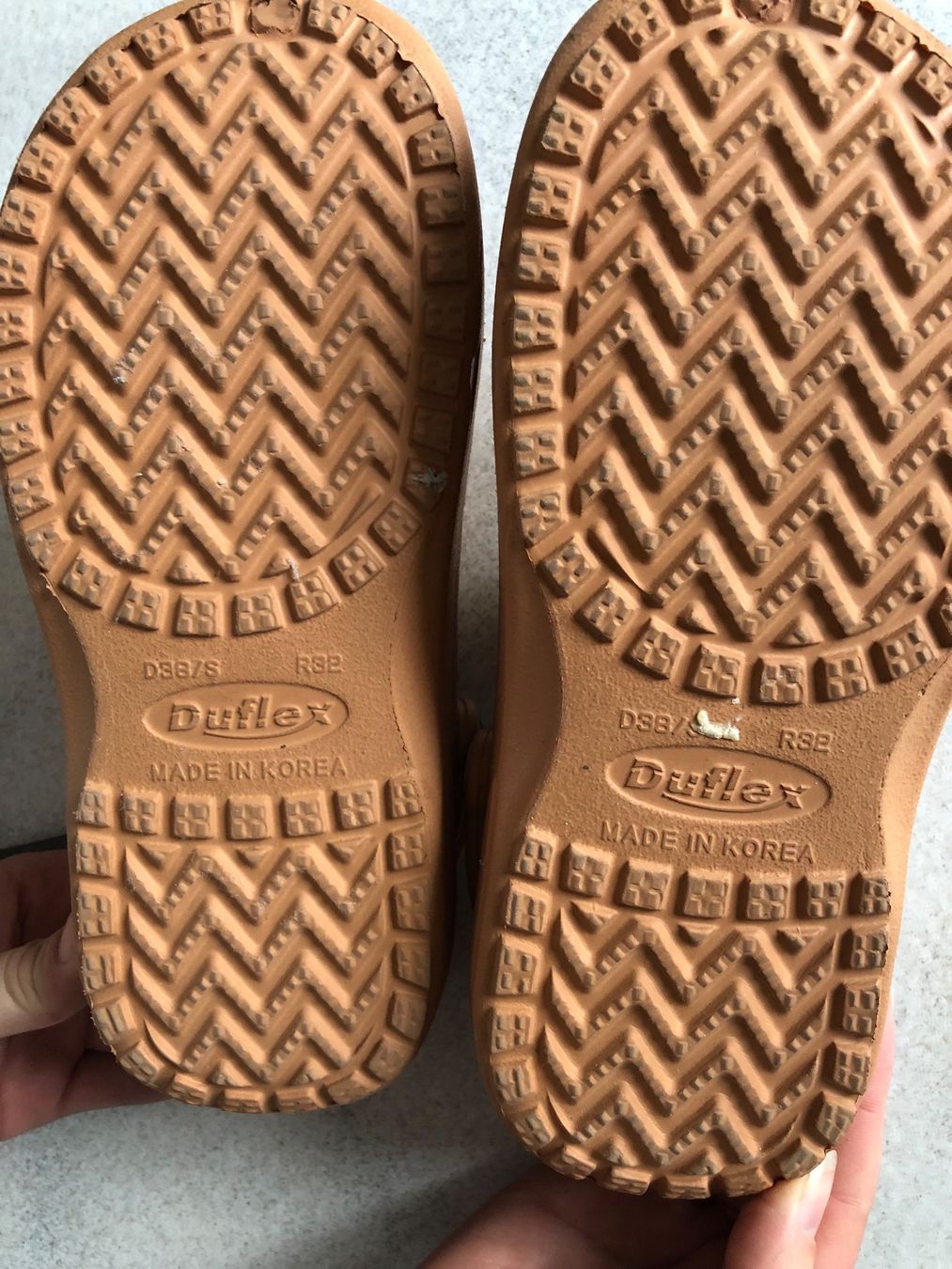 Scarpe da donna: Slipper Duflex – Usato da Liestal venduto da FlomiVivi 2