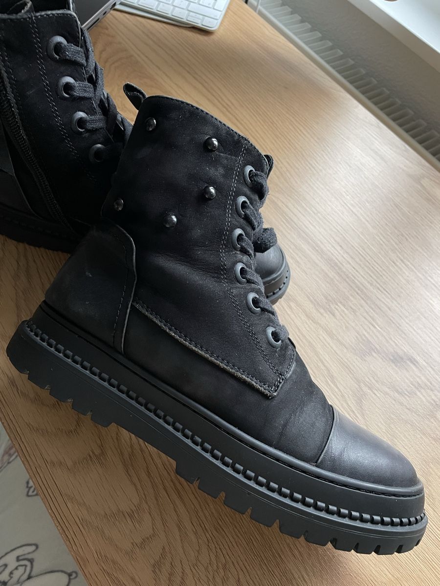 Scarpe da donna: Winterstiefel 37 – Usato da Niederglatt ZH venduto da Ivan.Kryvoshei 1