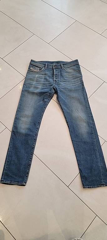 Jeans: Diesel Jeans Grösse W31/L30 – Gebraucht aus Remetschwil von Smitt 1
