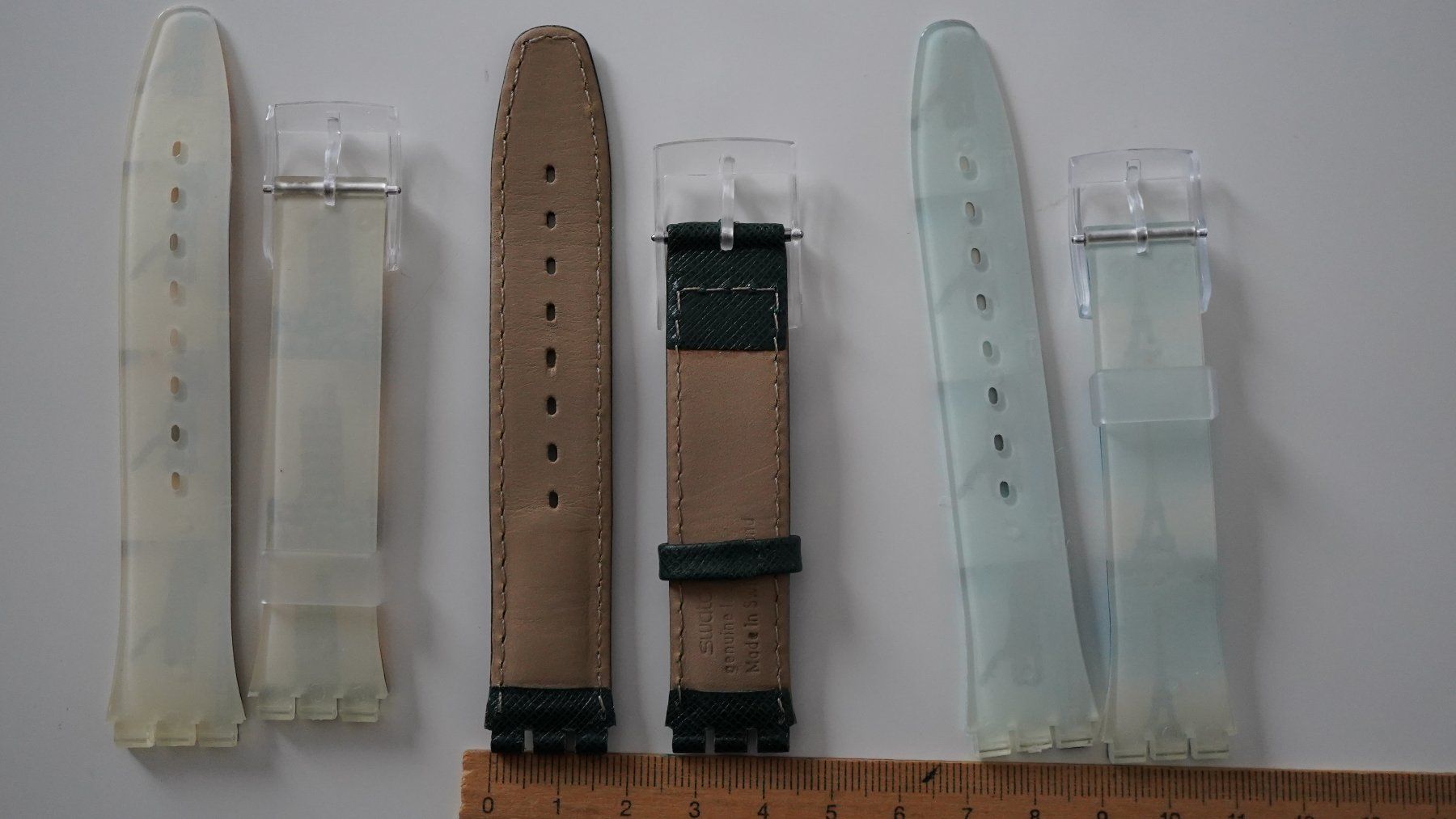 Swatch Uhren: 3 verschiedene Swatch Uhrenarmbänder NEU – Neu (gemäss Beschreibung) aus Wattwil von  3