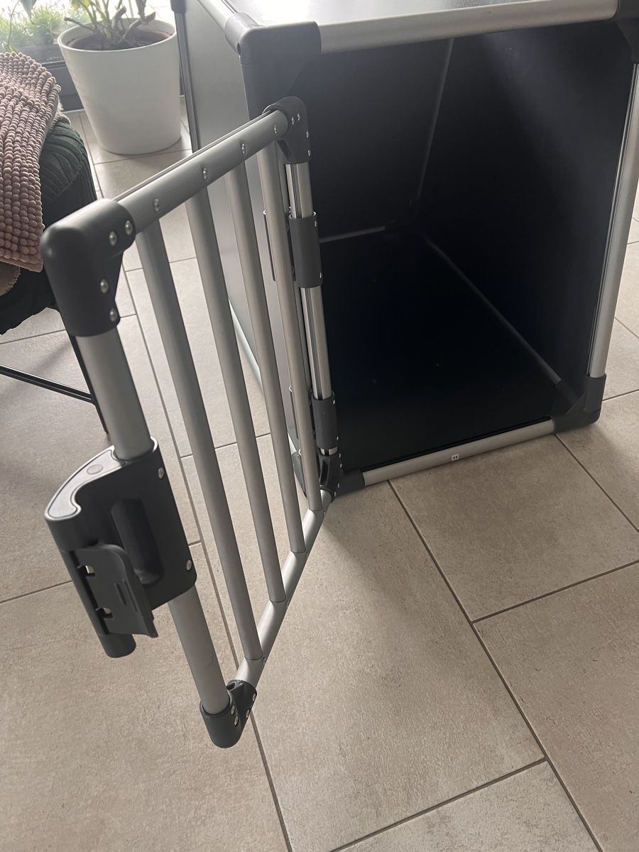 Trixie Gabbie, trasporto & Sicurezza: Transportbox Aluminium M – Nuovo (secondo la descrizione) da Kreuzlingen venduto da Goldlocke88