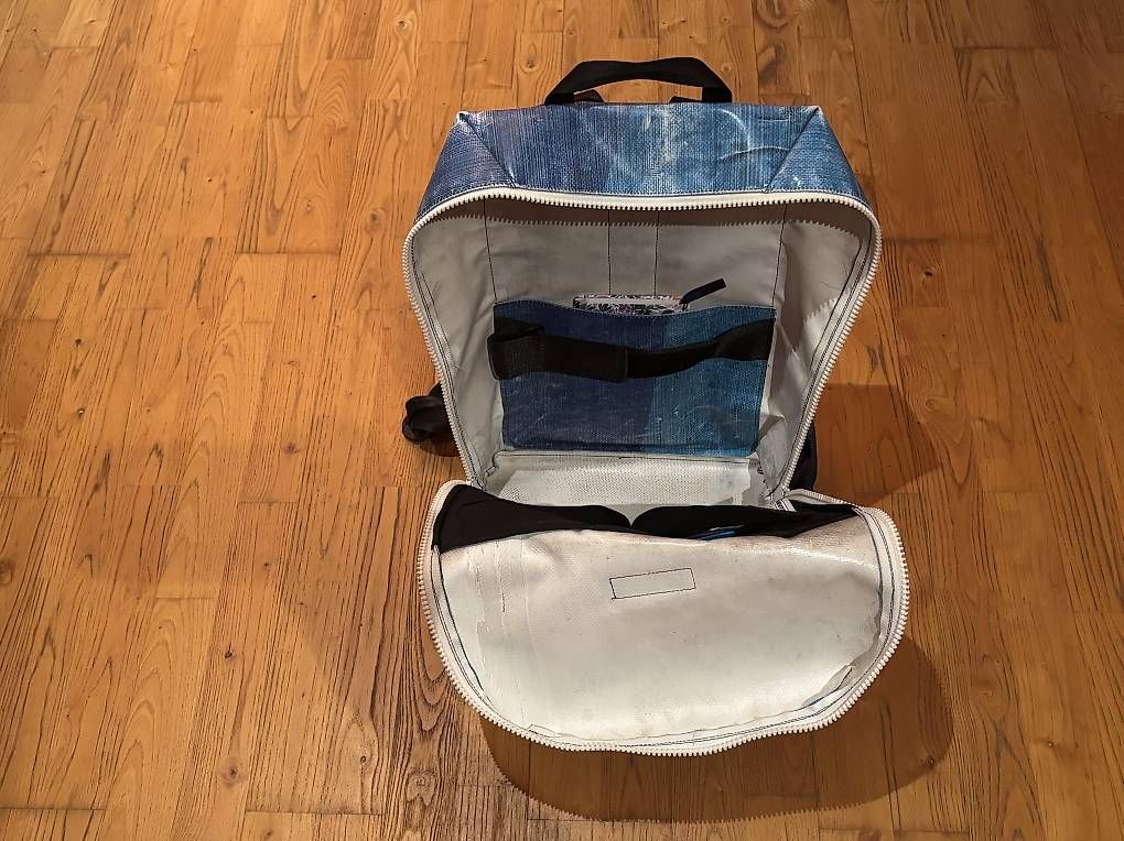 Freitag Sacs à dos: Freitag Fringe R - Bleu et Blanc – D'occasion à Estavayer-le-Lac par Aeibac 2