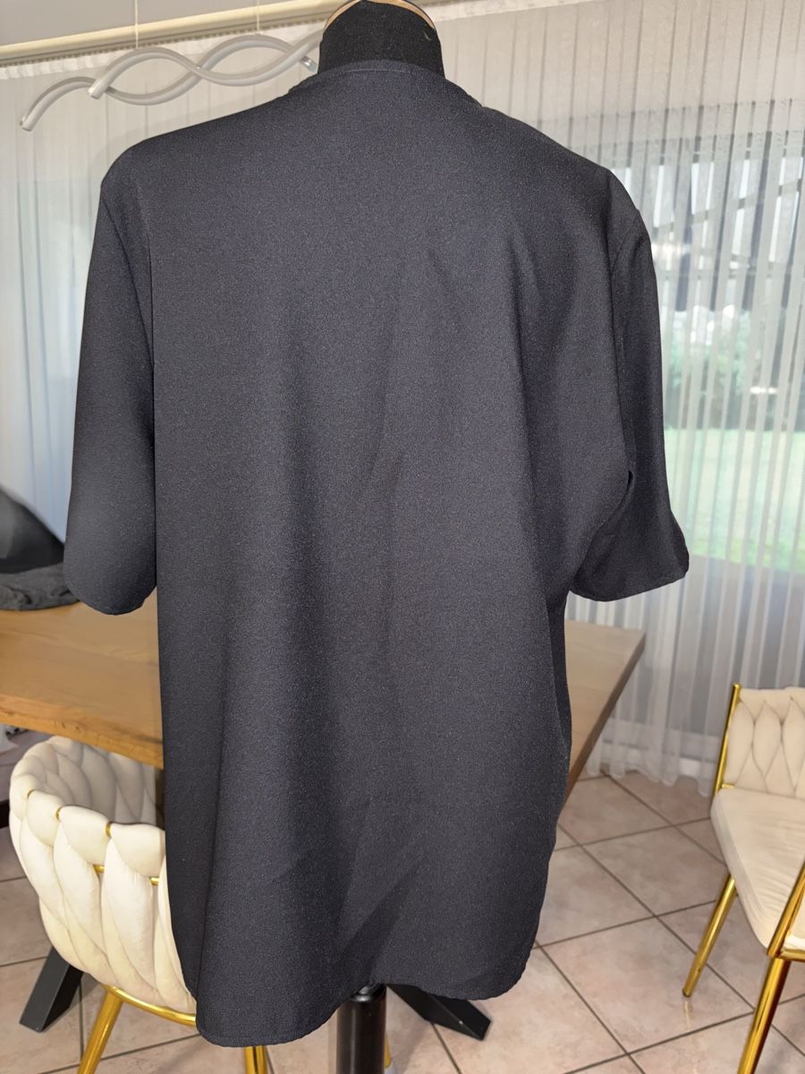 C&A Blusen: Camicia nera Canda, maniche corte, taglia 52, usata – Gebraucht aus S. Antonino von LIKA91 5