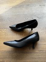 Navyboot Black Leather Heels, Kittenheels
