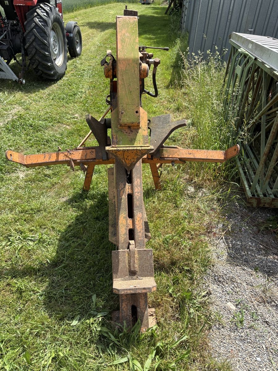 Tutte le macchine: Holzspaltmaschine – Difettoso da Reitnau venduto da Fische10 1