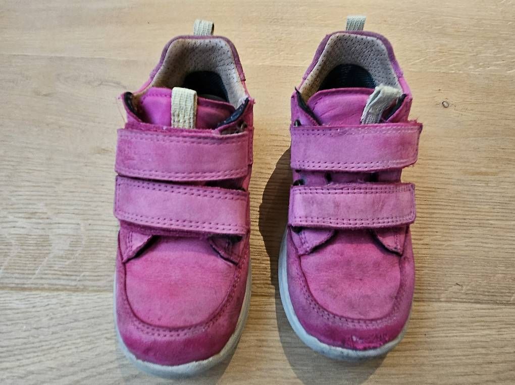 Scarpe per ragazze: Turnschuhe Superfit Gr. 25 – Usato da Hüntwangen venduto da Hensi1