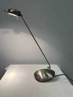 Design-Schreibtischlampe von C.G. Lighting (CH)