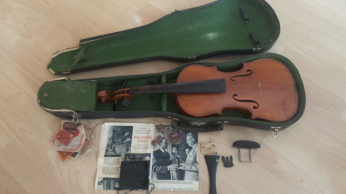 Musikinstrumente: Geige mit Zubehör und Koffer – Defekt aus Schwarzenbach SG von lyondn