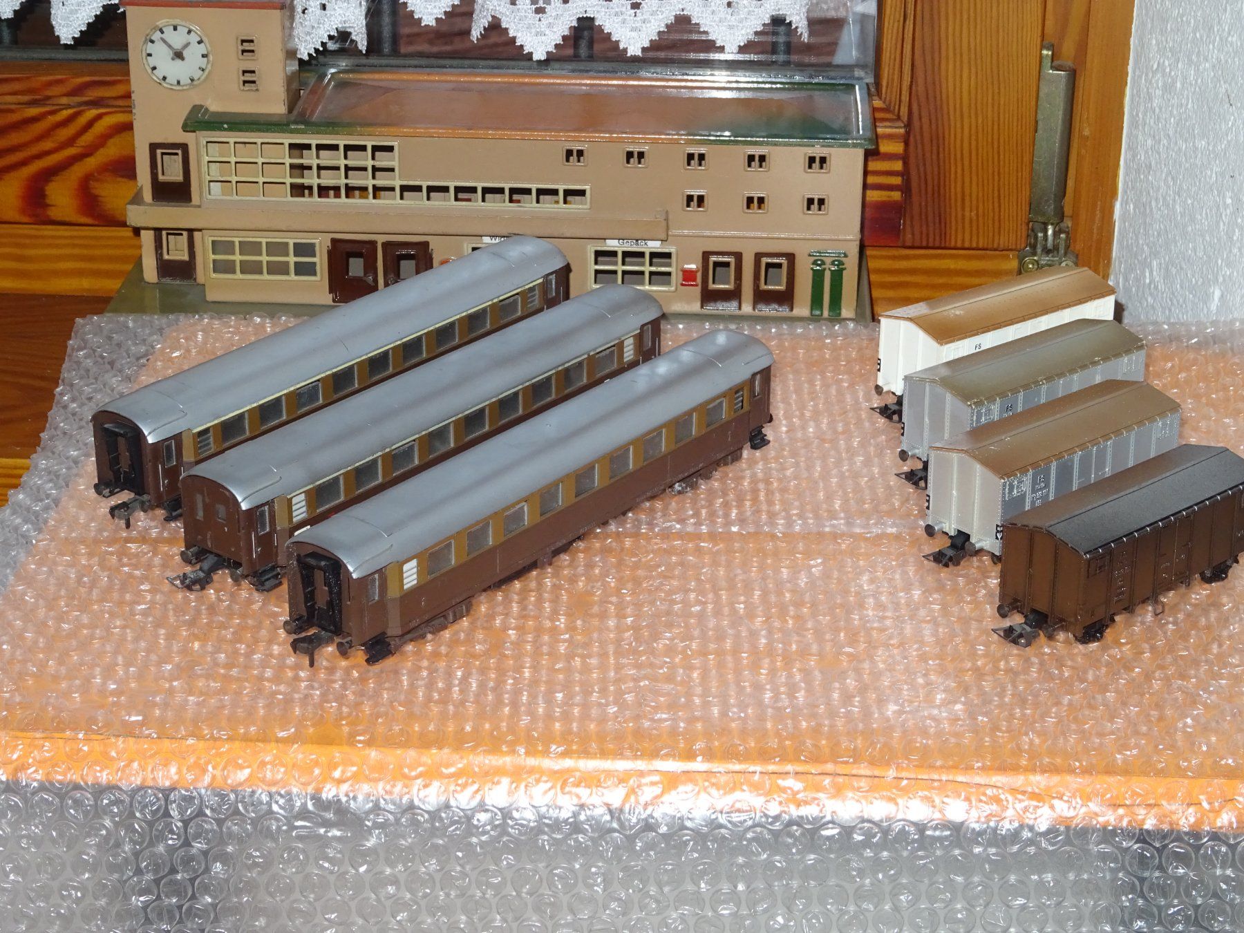 Fleischmann Modellini di ferrovie: vagoni Fleischmann – Usato da Bigorio venduto da hp_41