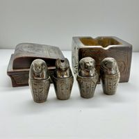 Statuettes Égyptiennes Antiques avec Boîte Décorative 49