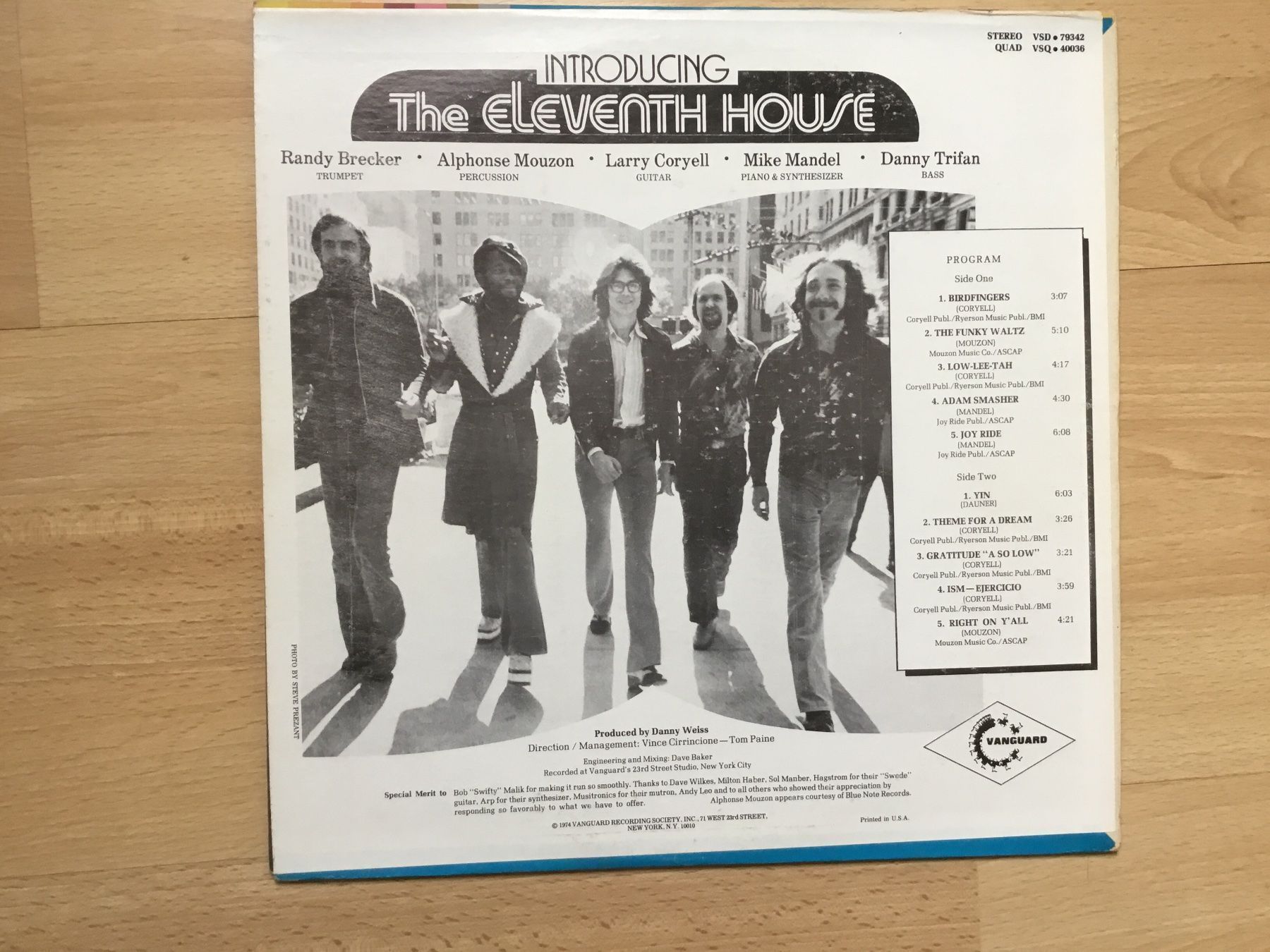 Dischi in vinile: The eleventh house with Larry Coryell / Same – Usato da Kreuzlingen venduto da Schuggerman 1