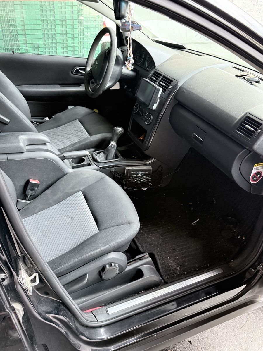 Mercedes-Benz Automobili: Mercedes classe a150 – Usato da Osogna venduto da wra.e36 2