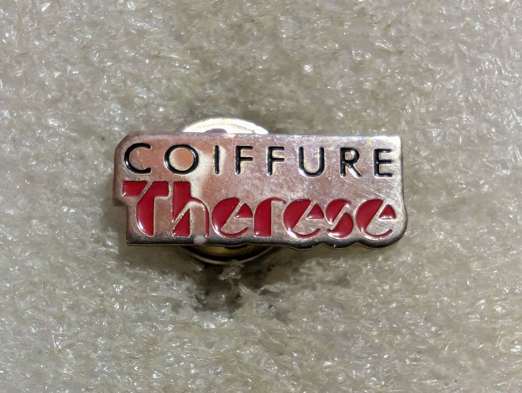 Placchette & Badge: Ansteckpin 212: Coiffure Therese – Usato da Oppligen venduto da Pin-Fall-Shop