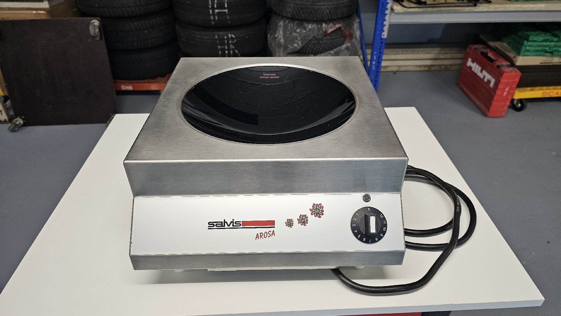 Elettrodomestici da cucina: Salvis Induktions Wokherd – Usato da Derendingen venduto da cng_6j2n