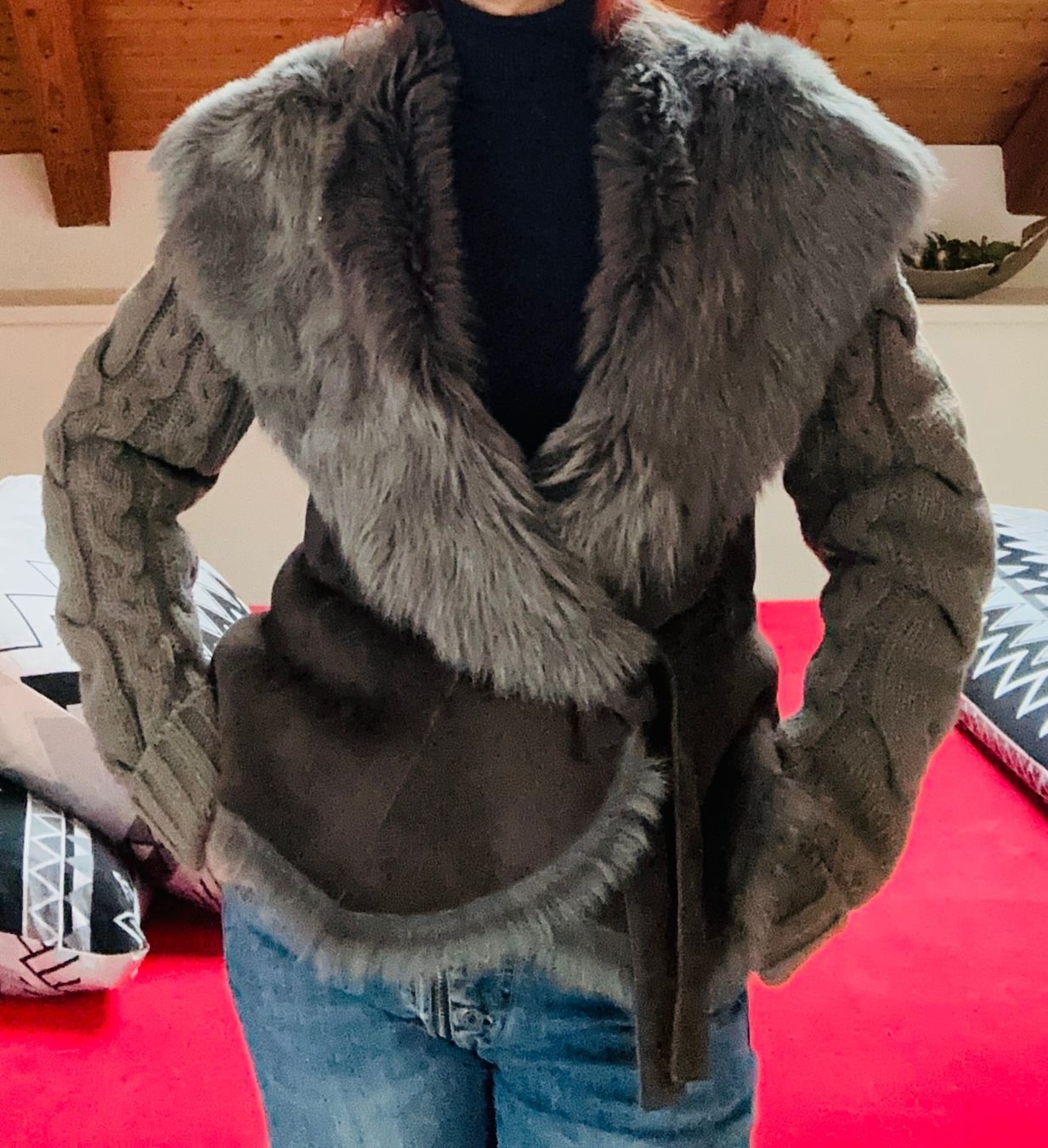 Giacche: Jacke Strick  mit Fell und Kapuze – Usato da Andhausen venduto da danny1407