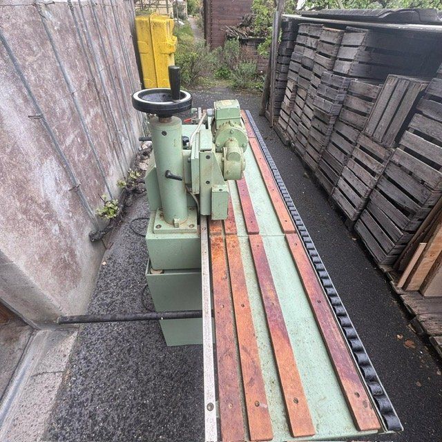 Toutes les machines: Plaqueuse de chant – D'occasion à Riddes par Coco_channel 2