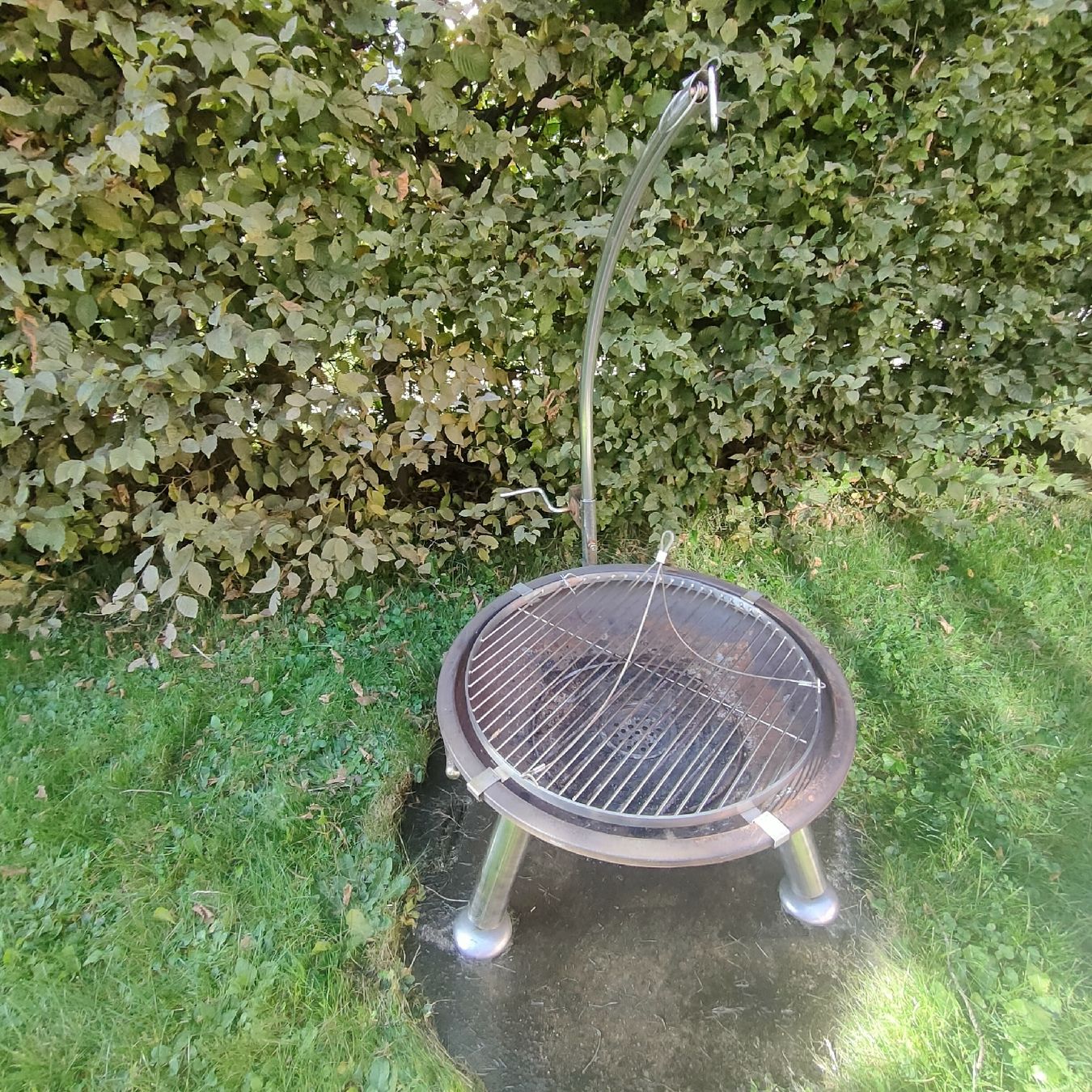 Feuerschale: Schwenkgrill mit Feuerschale  – Gebraucht aus Speicher von Indigoblau_3 2