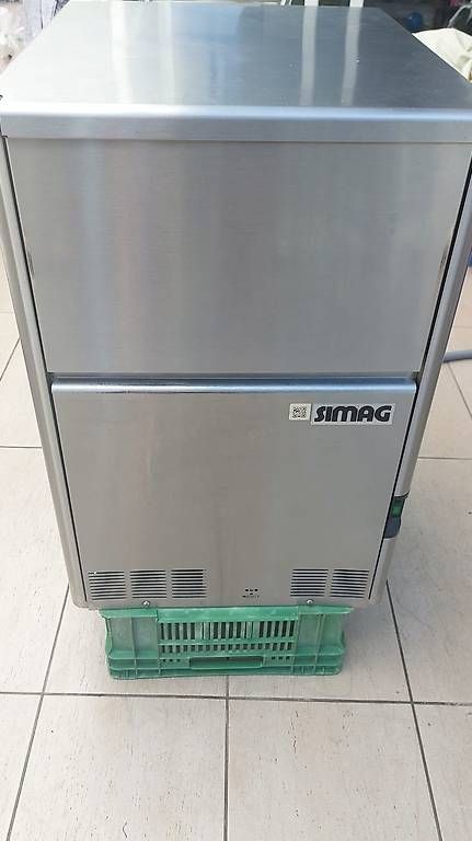 Elettrodomestici da cucina: Produttore di ghiaccio – Usato da Breganzona venduto da Mfischli