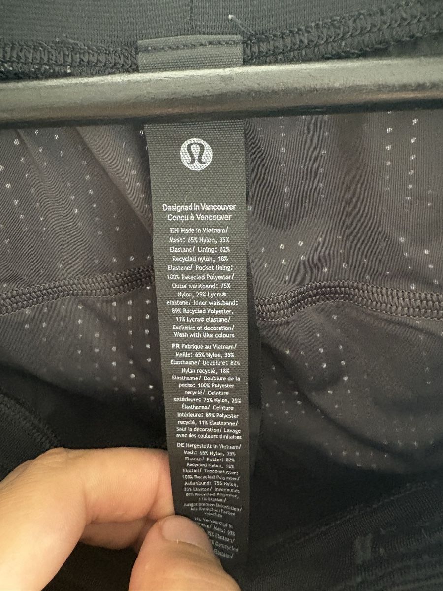 Lululemon Pantalons: Lululemon Shorts M – D'occasion à Basel par froehlicherVagabund 2