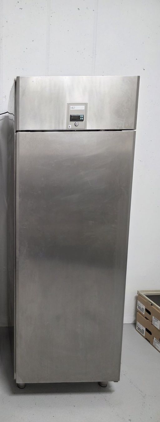 Electrolux Congelatori: Electrolux Tiefkühlschrank – Usato da Effretikon venduto da abe_7b2k