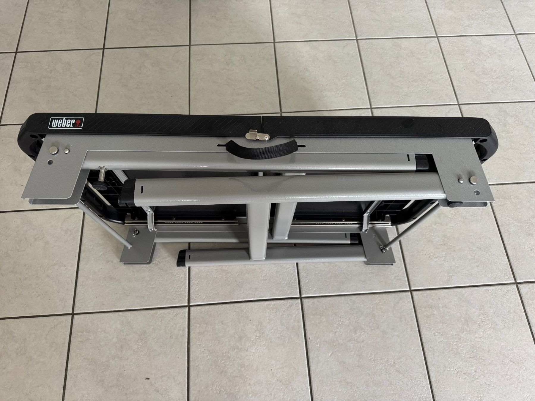 Tavoli: Weber Grilltisch – Usato da Ennetmoos venduto da wilk-inson 2