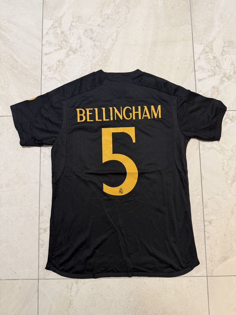 Adidas Canottiere & Pantaloni: Real Madrid Trikot Bellingham #5 – Nuovo (secondo la descrizione) da Bronschhofen venduto da leo_99hp 1
