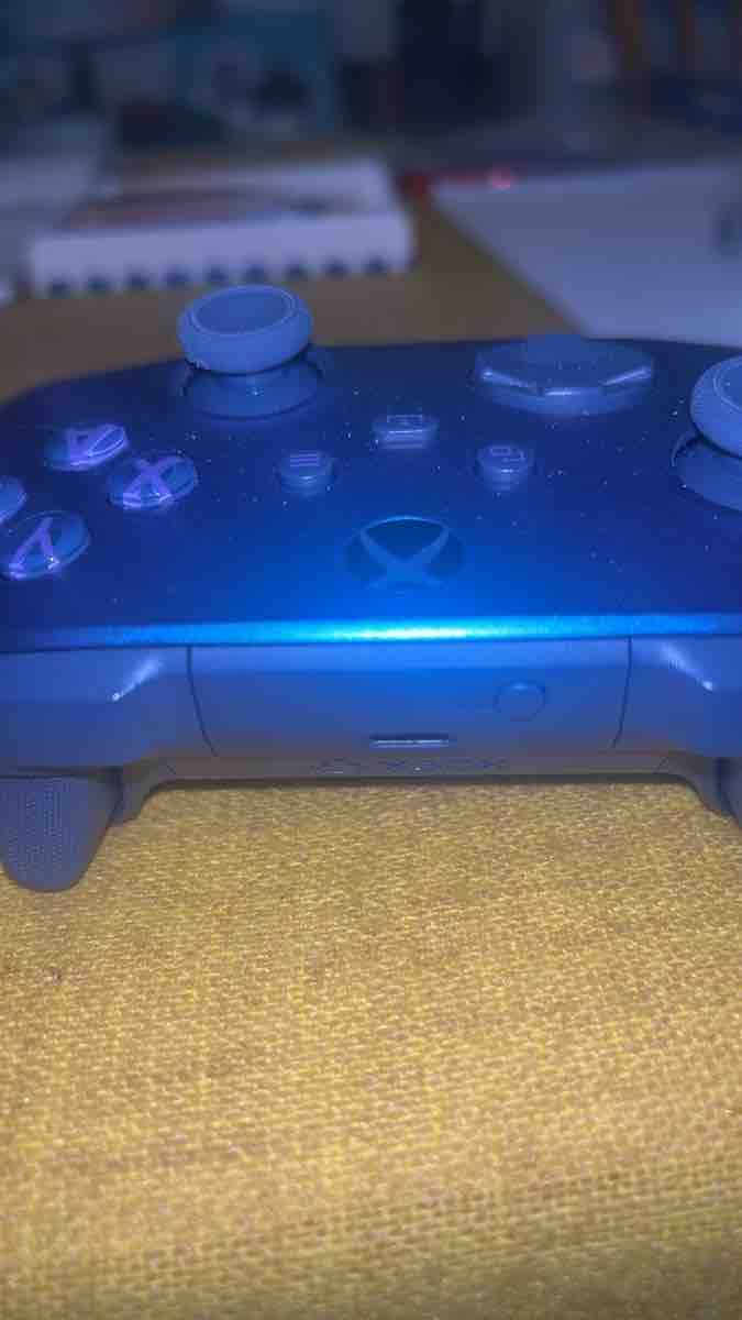 Manettes: Xbox Wireless Controller – Stellar , Used Condition – D'occasion à Urdorf par Tab_ae25 2