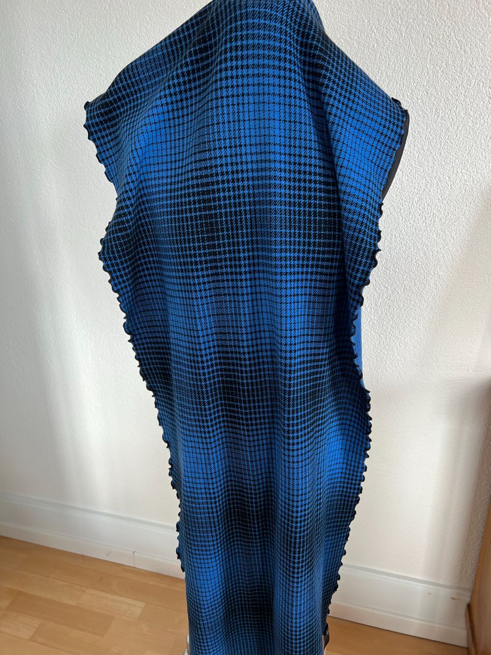 Colora Foulard & Sciarpe: Colora Schal, Blau/Schwarz, NEU – Nuovo e nell'imballaggio originale da Worb venduto da farben20zauber 1