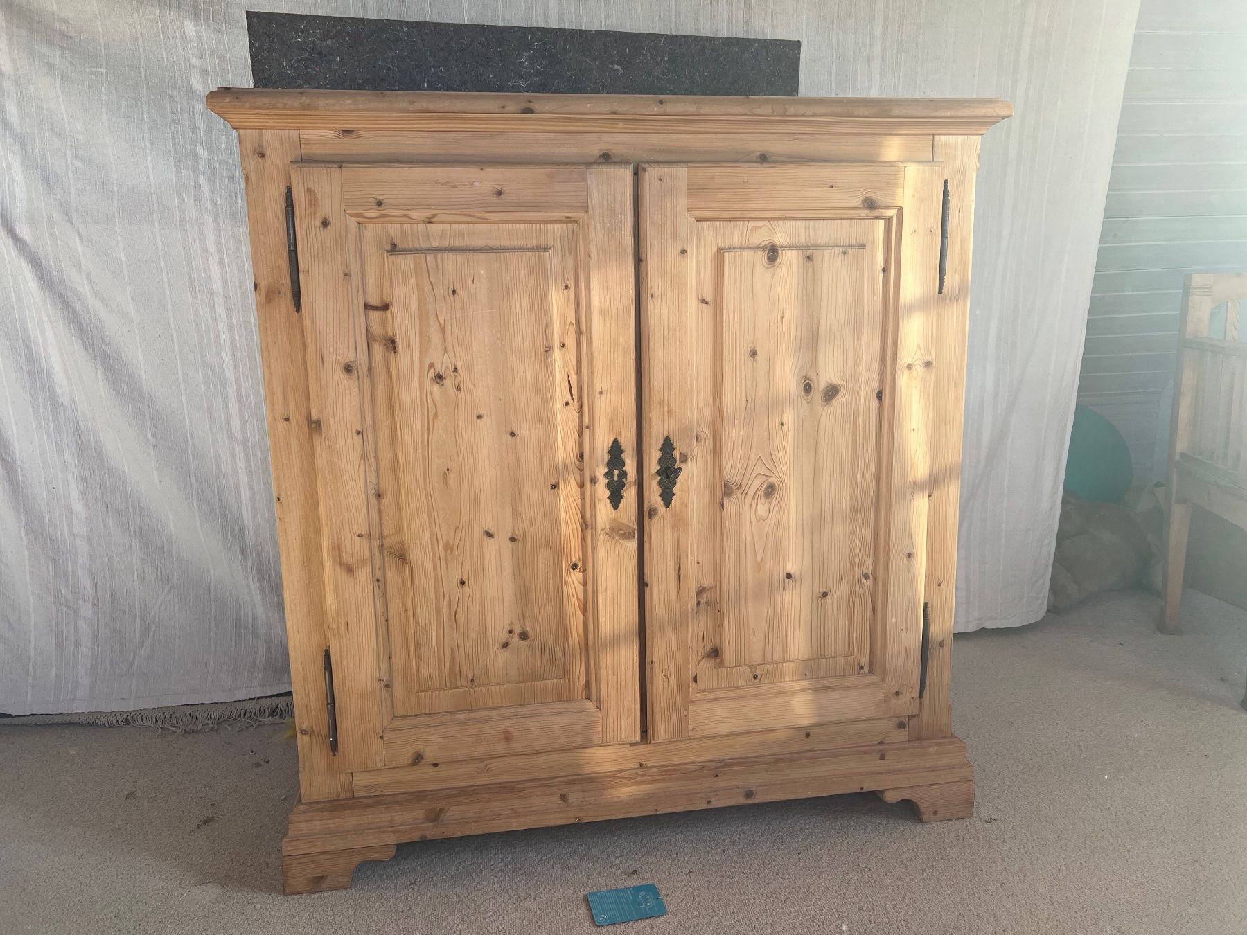 Armoires: Schrank – D'occasion à Arlesheim par groethli47 1