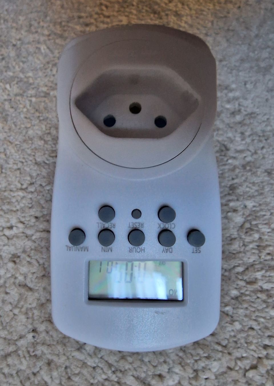 Spine: Timer digital 20 Schaltprogramme / Zufallsgenerator /Stecker – Usato da Gerlafingen venduto da dulifuli 2
