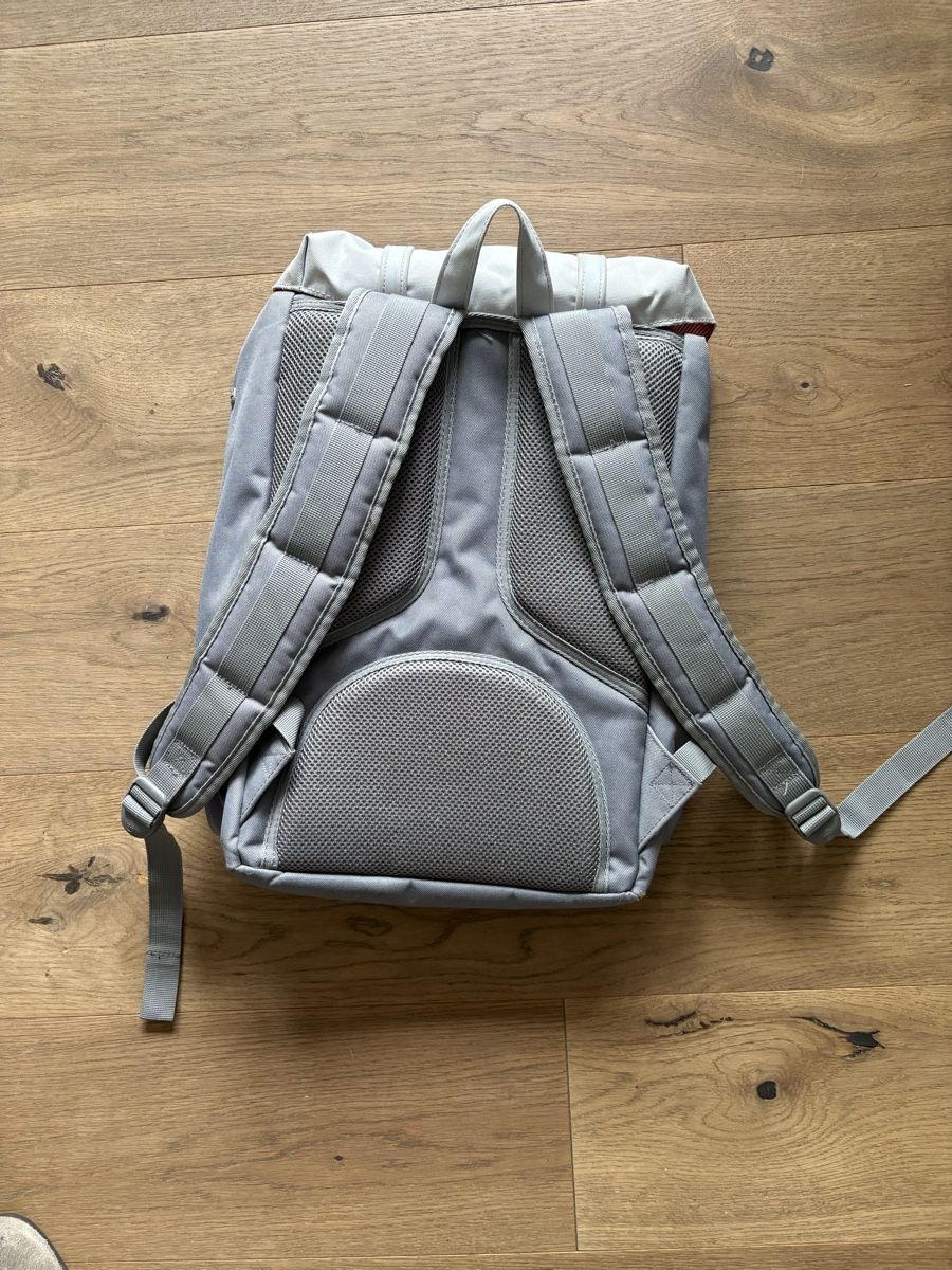 Herschel Zaini: Sac à dos Herschel gris – Usato da le landeron venduto da Ciuffo 1