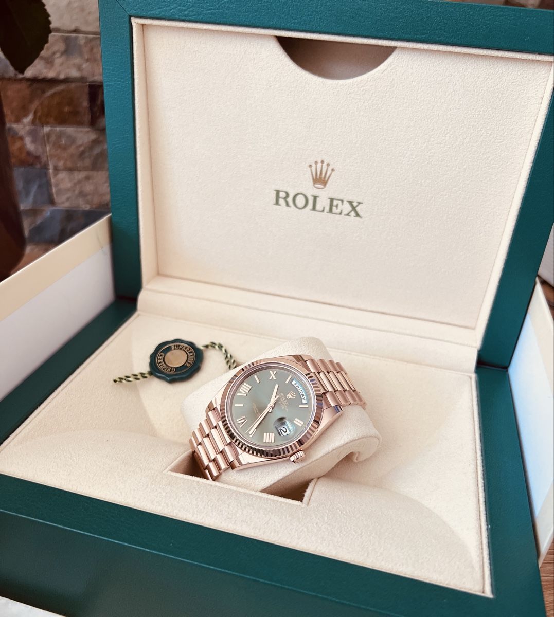 Rolex Orologi: Rolex Day-Date 40 Roségold – Nuovo e nell'imballaggio originale da Biel-Bienne venduto da fer_7gy5 1
