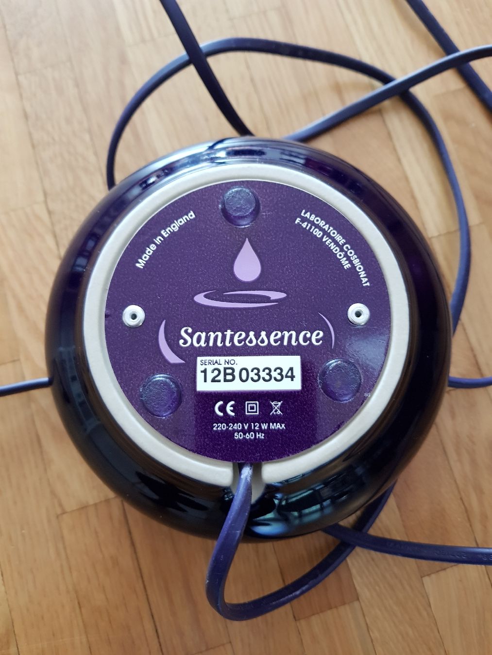 Diffusori di oli essenziali: Diffuseur huiles essentielles Sanessence – Usato da Veyrier venduto da sosozizou 1