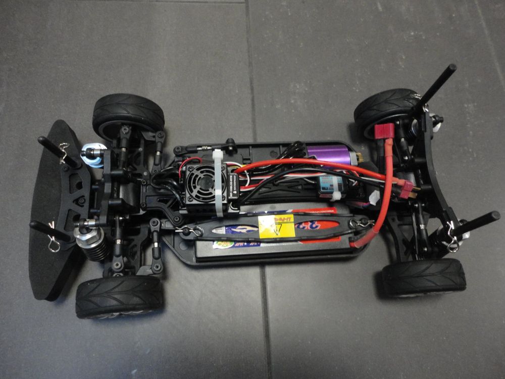 RC Kits de montage: 1:10 Allrad-Renncar – Neuf avec emballage d'origine à Horgen par RcModell 4