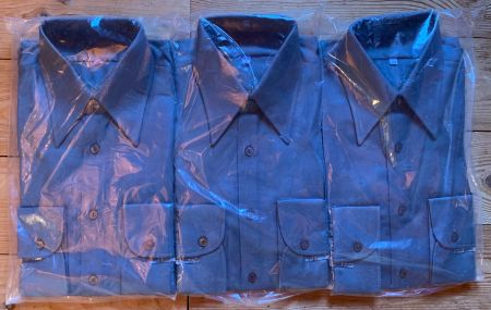 3 Uniformhemden der CH Armee