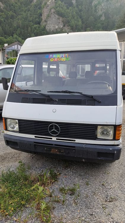 Mercedes Bus MB 100 D