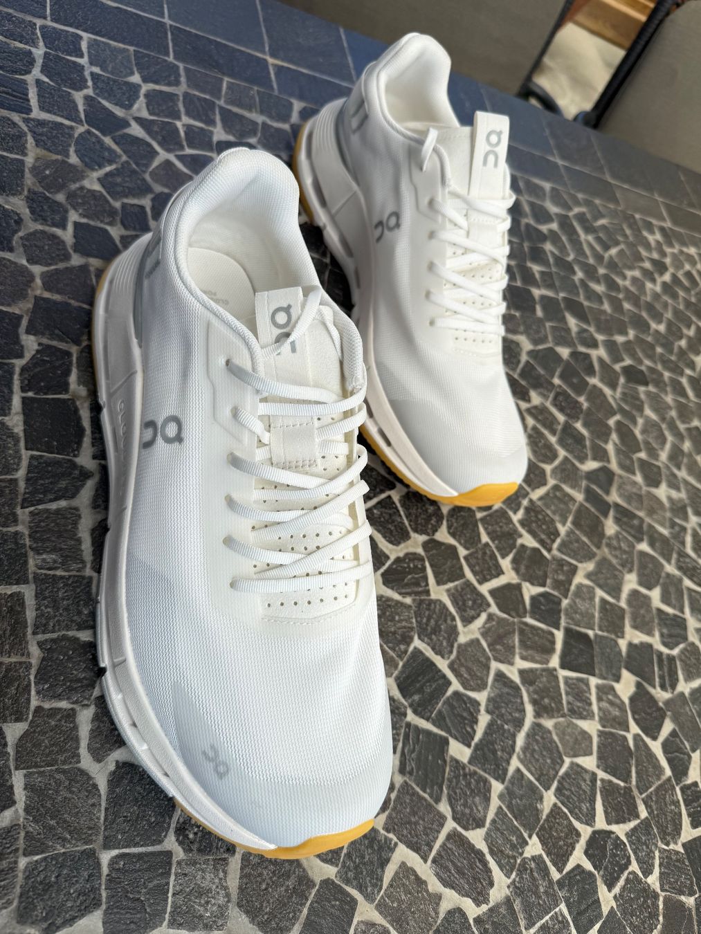 On Chaussures hommes: ON Cloudnova NEU – D'occasion à Jegenstorf par mammut02 1