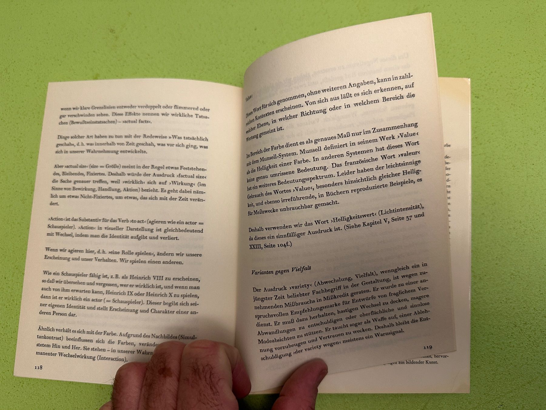 Libri: Josef Albers: Interaction of Color. – Usato da Zürich venduto da allp 6