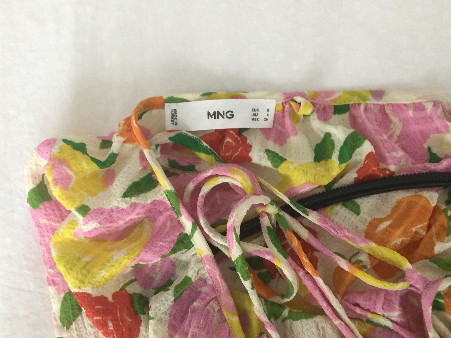 Mango Kleider: Geblümtes Sommerkleid Mango – Gebraucht aus Herisau von cacamarena09 2
