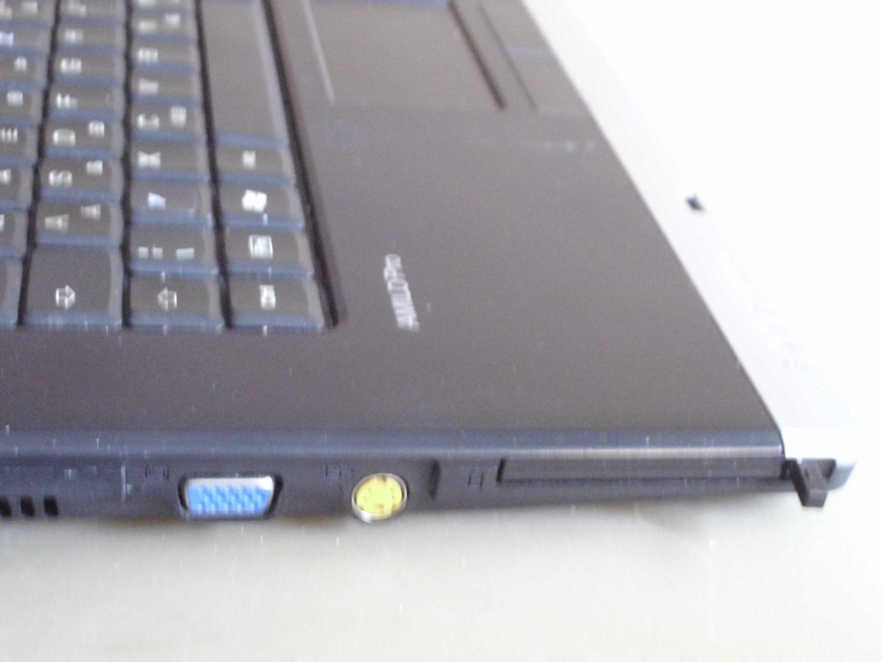 Fujitsu Notebook: Fujitsu Laptop 15 Zoll – Usato da Oberengstringen venduto da EAK11 5