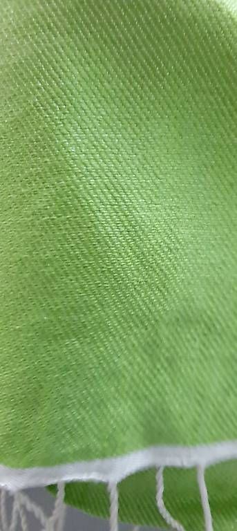 Foulard & Sciarpe: Seidenschal grün – Usato da Adliswil venduto da missmoonymoon 1