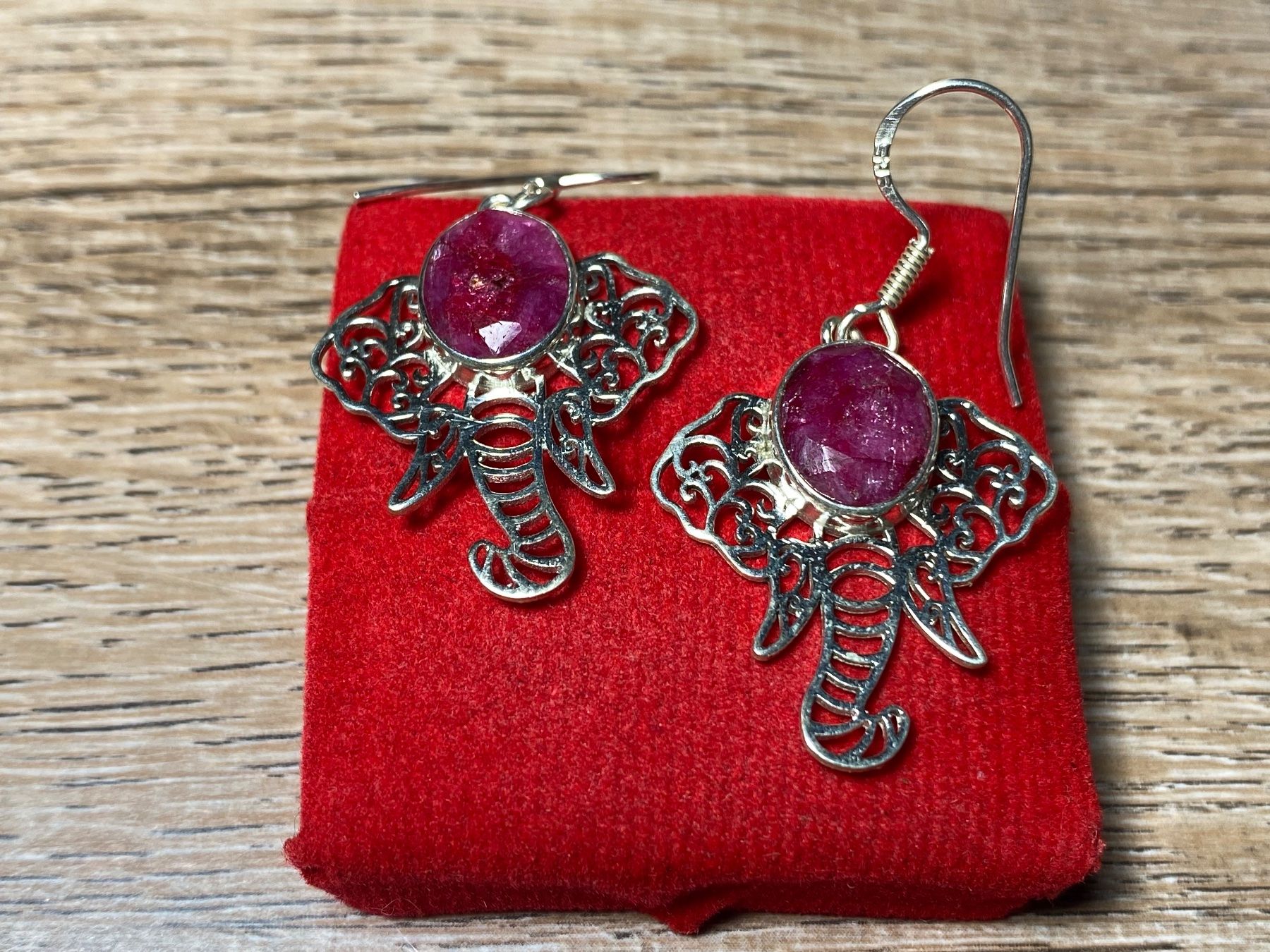 Orecchini pendenti & Orecchini a lobo: Boho Elefant Ohrringe 925 Silber mit natürlichem Rubin – Nuovo e nell'imballaggio originale da Laax venduto da Kiki_Kingdom3 8