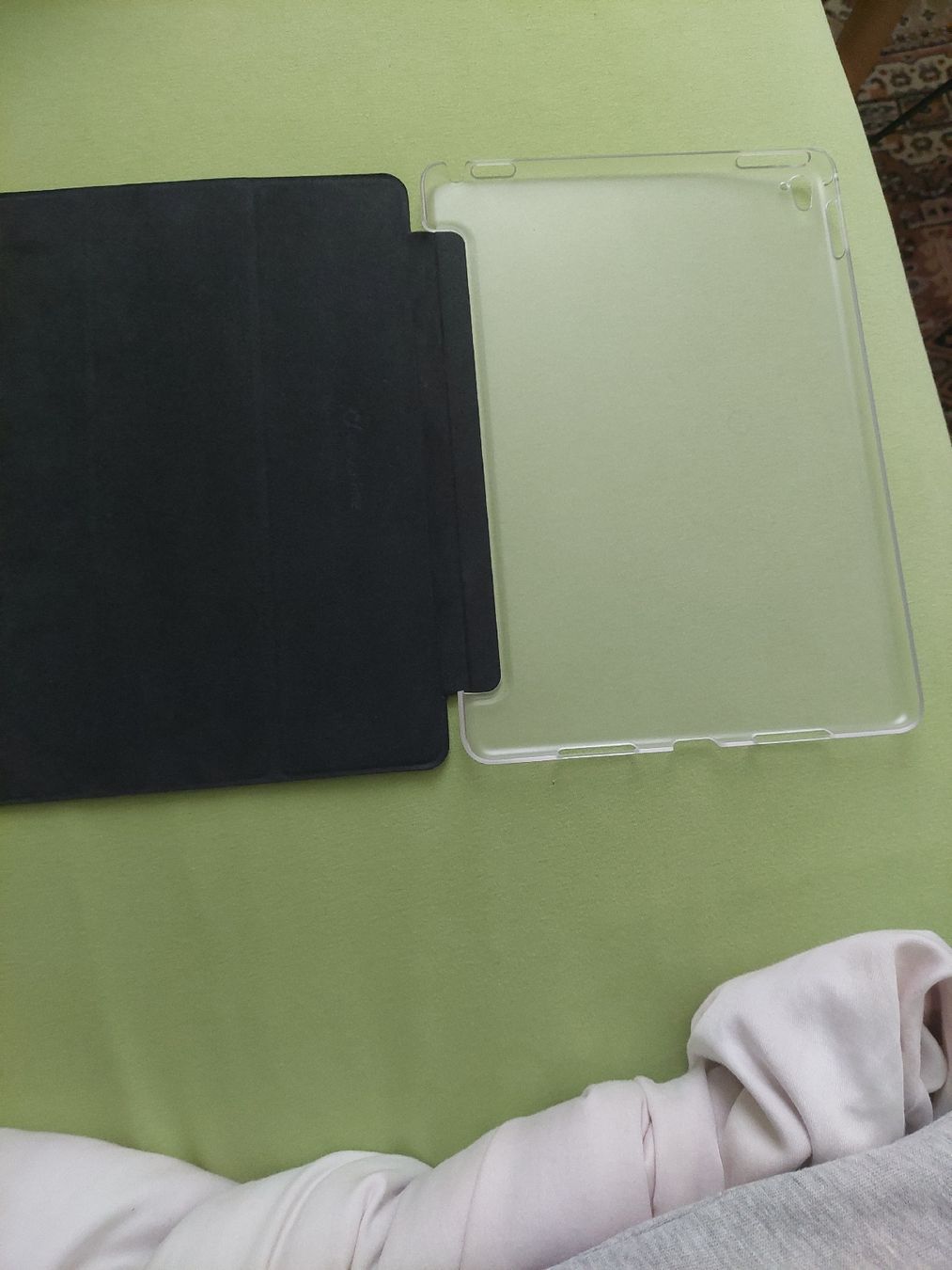 Altri accessori: Schutzhülle für iPad - Neu – Nuovo (secondo la descrizione) da Luzern venduto da M.Ai 2