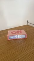 Digitalwecker LEXON Flip Classic in Pink