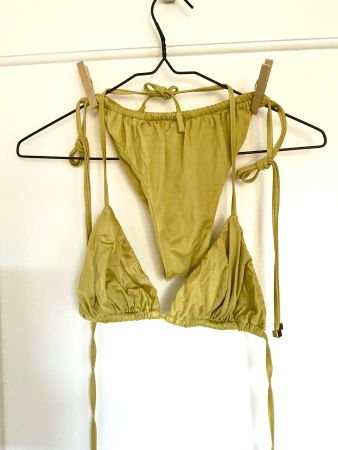 Triangel Bikini goldgrün